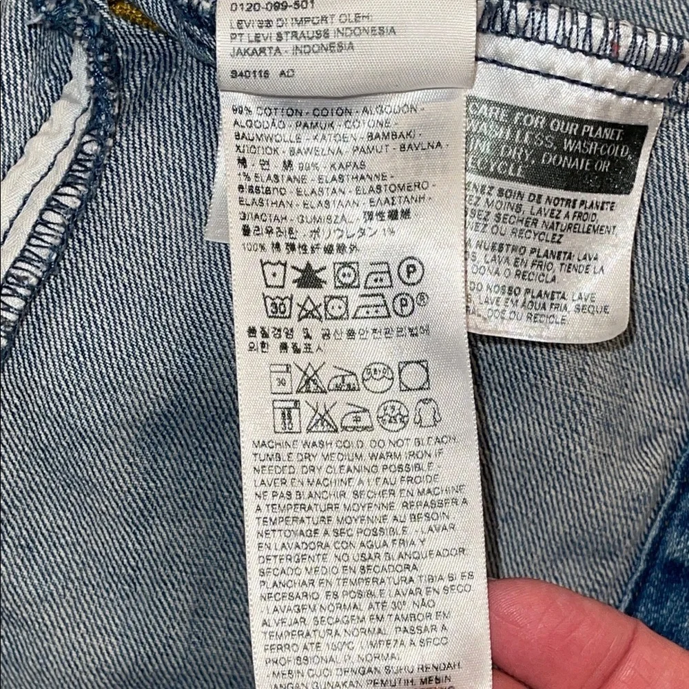Classic Levi’s Medium Wash Denim Jacket, Size Large - Picture 6 of 10